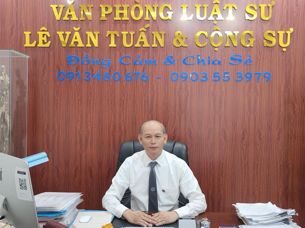 Luật sư Lê Văn Tuấn