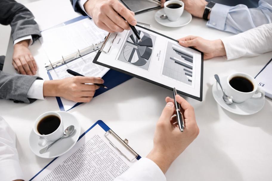 Tư vấn đấu thầu là dịch vụ hỗ trợ các doanh nghiệp và tổ chức trong quá trình tham gia đấu thầu