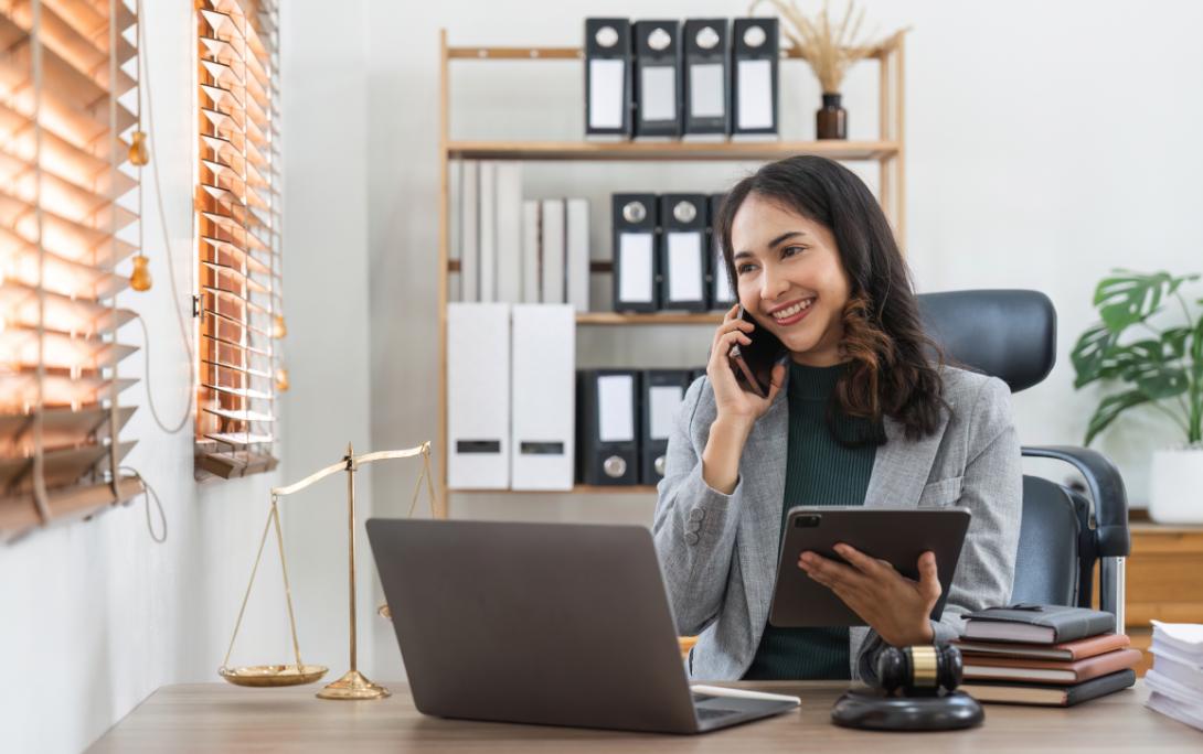 Tư vấn luật lao động hỗ trợ doanh nghiệp và người lao động giải quyết các vấn đề liên quan đến quan hệ lao động 
